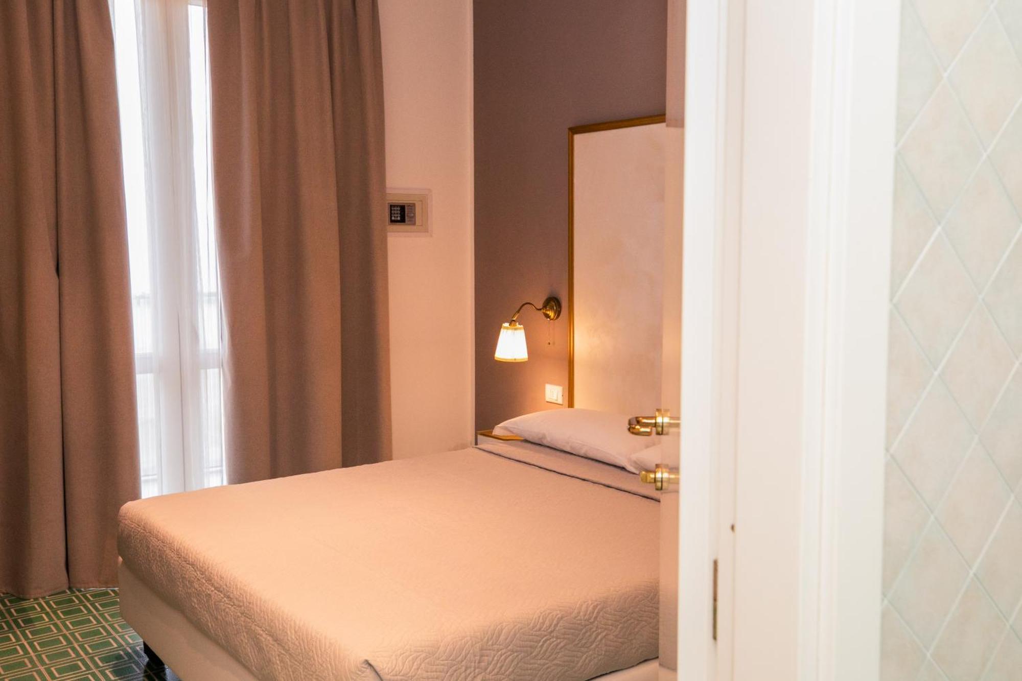 Hotel Brienz Bellaria-Igea Marina Luaran gambar